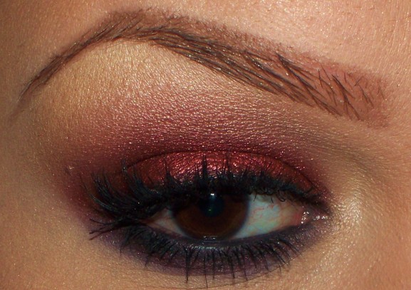 bordeaux rood smokey eye kerst look