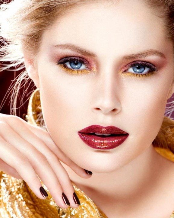 red lips christmas inspiratie make up look