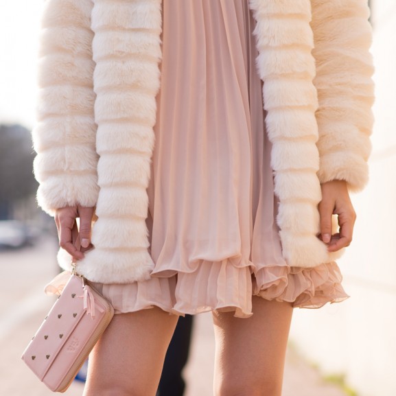 Faux-fur-jas-Sheinside-pink-Fab-Beurs-Portemenee