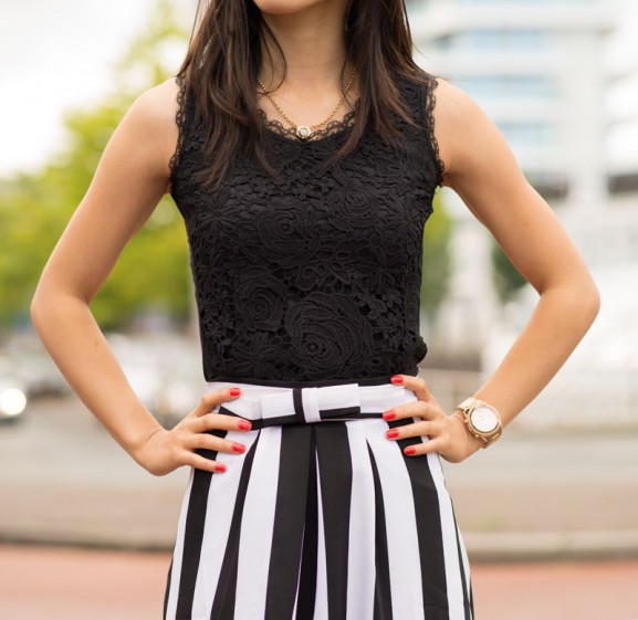 Black-white-striped-look-