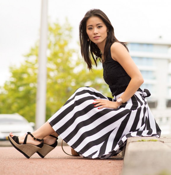 striped-skirt-outfit-look