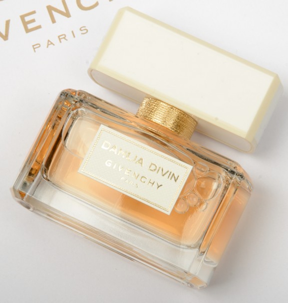 Dahlia-Divin-Givenchy-parfum-love-autumn-2104