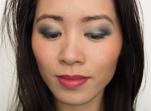 My-huong-make-up-look-blue-lagoon-eyes