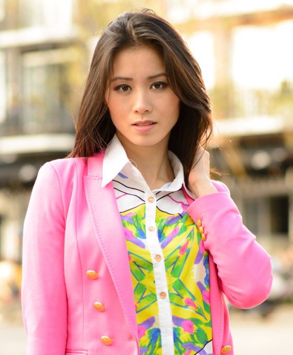 geographic-blouse-pink-blazer