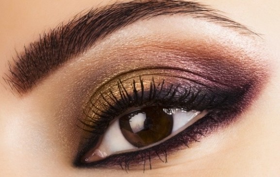 smokey eye look