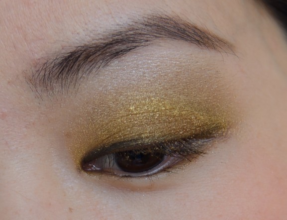 Going-for-gold-eyeshadow-mua-palette