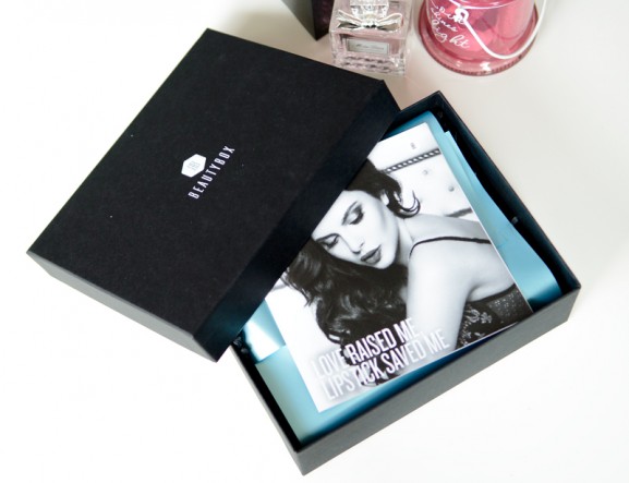 Beautybox-maand-mei-2015-Unboxing-The-Beauty-Musthaves