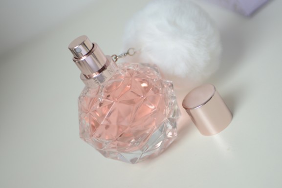 Ariana-Grande-Eau-de-parfum