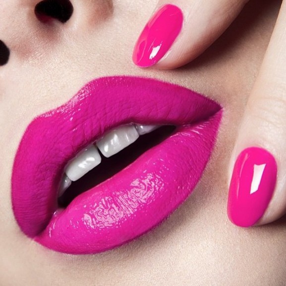 Fel roze hotpink lips