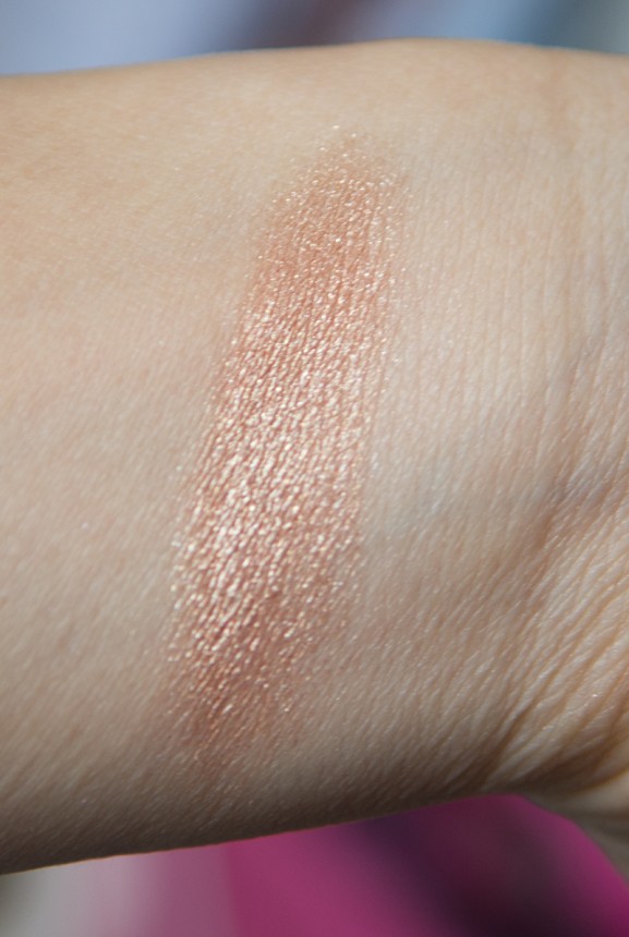 swatch-silk-effect-eyshadow