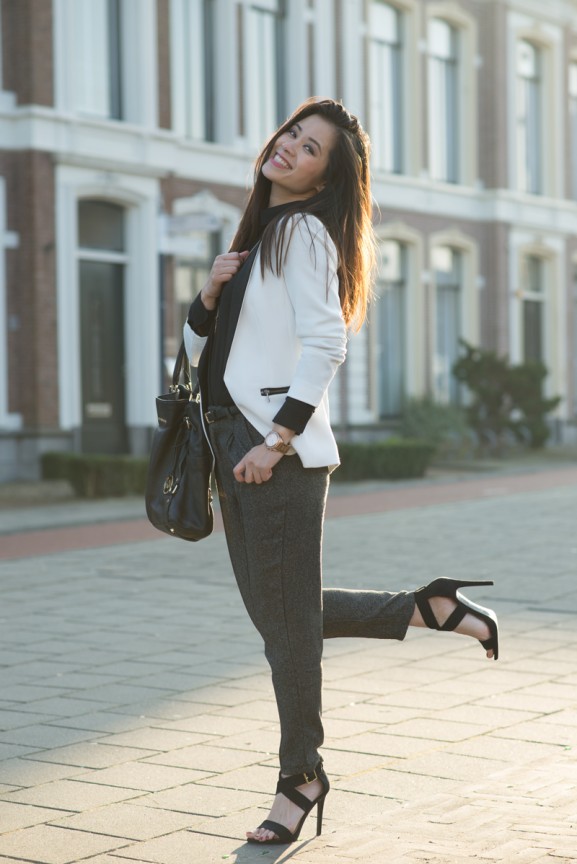 my-huong-outfit-look-black-suit