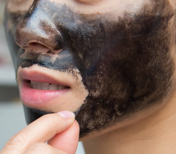 may-beauty-black-masker