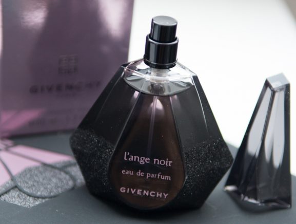 Eau-de-parfum-Givenchy_