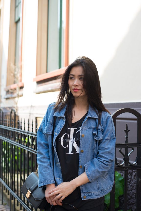 Jeans-boyfriend-look-black-calvin-klein-tanktop