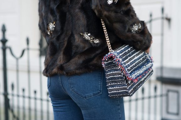 Faux-fur_outfit_zara_fall-winter-2017_Tweed-bag