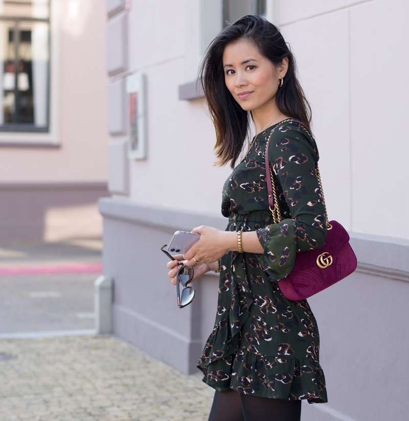 Outfit: Gucci marmont fuchsia velvet bag